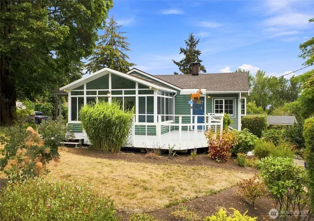 Photo 3 of Single family home for sale at 9854 Occidental Ave S, Seattle, WA 98108 | MLS# NWM2570585 | Listing updated on 2026-09-23