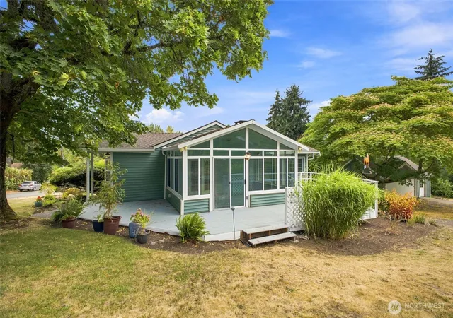 Photo 3 of Single family home for sale at 9854 Occidental Ave S, Seattle, WA 98108 | MLS# NWM2570585 | Listing updated on 2026-09-23