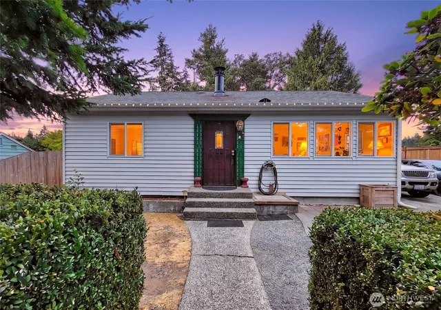 Photo 1 of Single family home for sale at 1311 North 155th St, Shoreline, WA 98133 | MLS# NWM2570587 | Listing updated on 2026-09-26