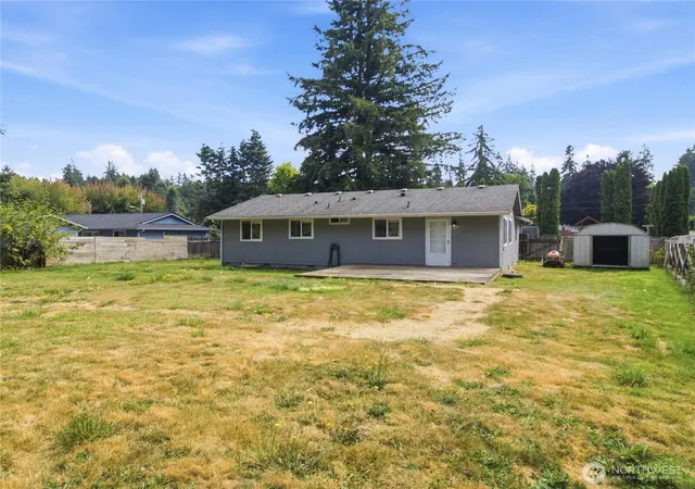 Photo 3 of Sale Pending at 27069 Meadow Cir Ne, Kingston, WA 98346 | MLS# NWM2570594 | Listing updated on 2026-10-01
