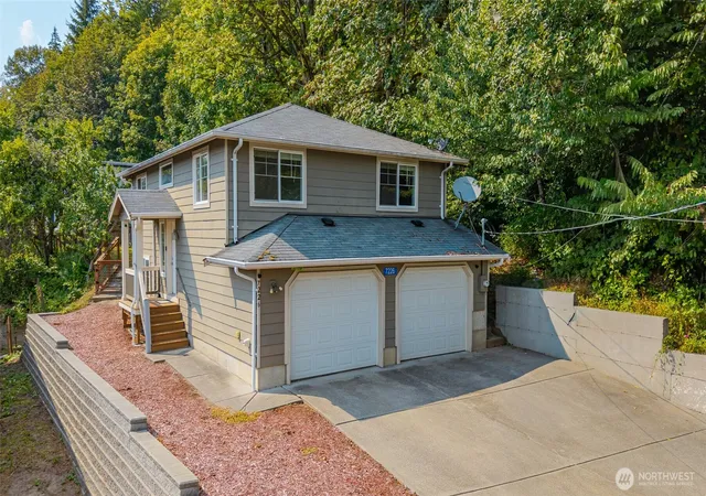 Photo 1 of Single family home for sale at 7226 Franks Pl, Concrete, WA 98237 | MLS# NWM2570614 | Listing updated on 2026-09-23