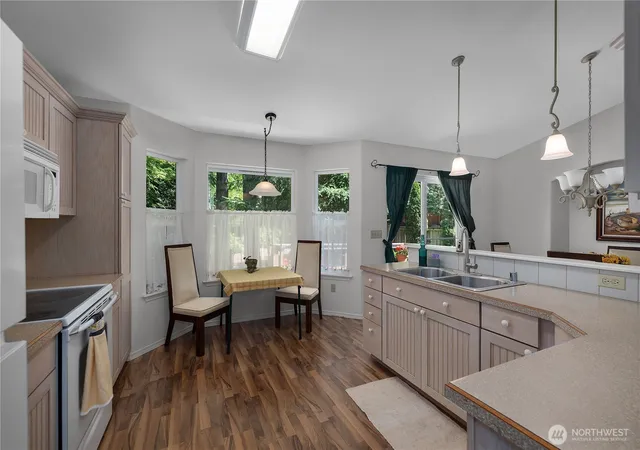 Photo 3 of Single family home for sale at 240 E Aycliffe Dr, Shelton, WA 98584 | MLS# NWM2570616 | Listing updated on 2026-09-23