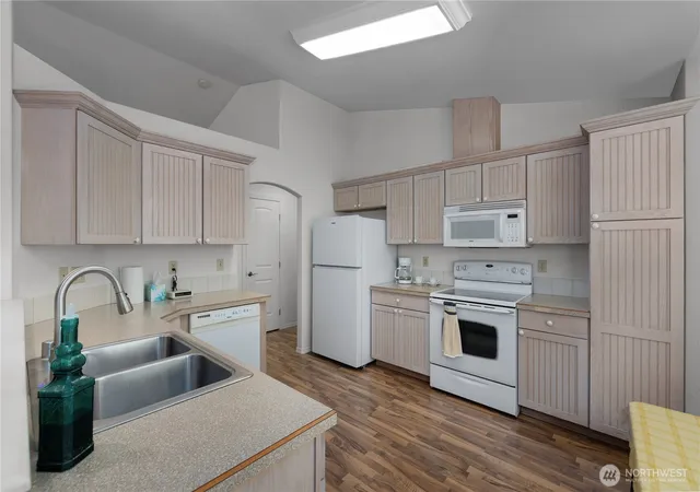 Photo 3 of Single family home for sale at 240 E Aycliffe Dr, Shelton, WA 98584 | MLS# NWM2570616 | Listing updated on 2026-09-23