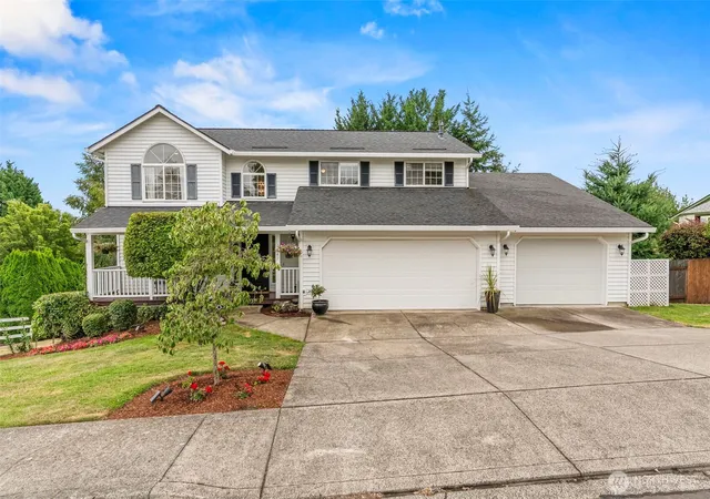 Photo 2 of Single family home for sale at 1247 E Pioneer Loop, La Center, WA 98629 | MLS# NWM2570626 | Listing updated on 2026-09-28