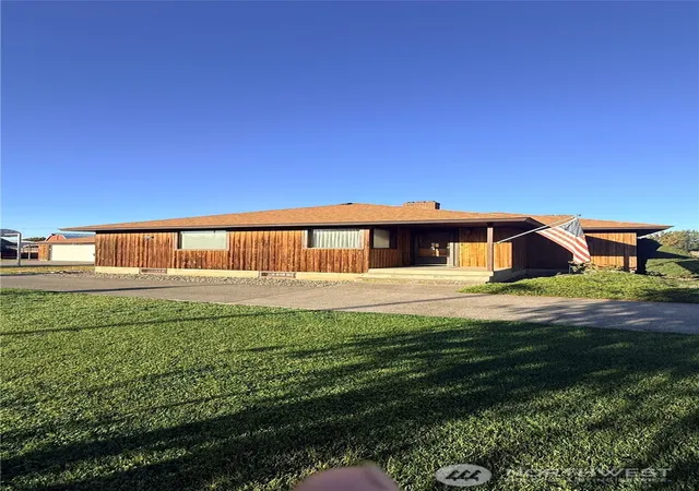 Photo 1 of Single family home for sale at 580 Rose St Ne, College Place, WA 99324 | MLS# NWM2570627 | Listing updated on 2026-10-08