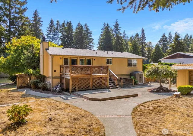 Photo 4 of Single family home for sale at 21603 125th Street Ct E, Bonney Lake, WA 98391 | MLS# NWM2570632 | Listing updated on 2026-09-30