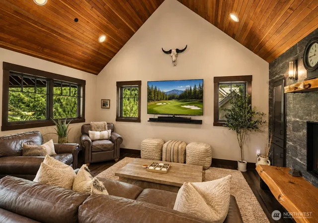 Photo 2 of Single family home for sale at 980 Larkspur Loop, Cle Elum, WA 98922 | MLS# NWM2570647 | Listing updated on 2026-09-30