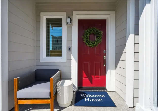 Photo 2 of Condo for sale at 9811 31st Avenue Se #F1, Everett, WA 98208 | MLS# NWM2570648 | Listing updated on 2026-10-13