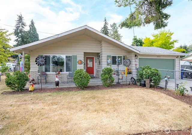Photo 3 of Single family home for sale at 28705 14th Avenue S, Federal Way, WA 98003 | MLS# NWM2570652 | Listing updated on 2026-09-23