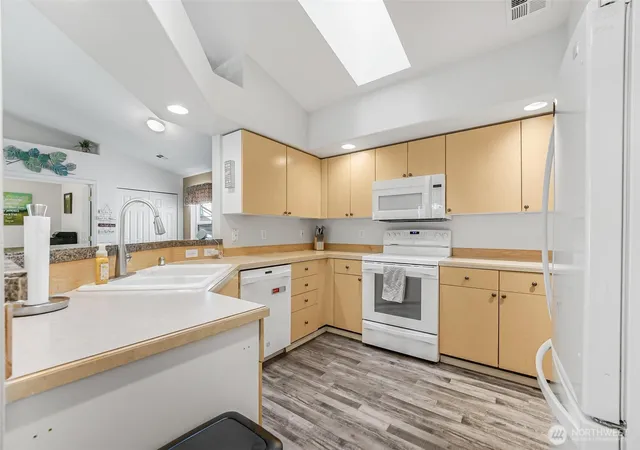 Photo 3 of Condo for sale at 7322 Centerville Ct #404, Stanwood, WA 98292 | MLS# NWM2570658 | Listing updated on 2026-09-23