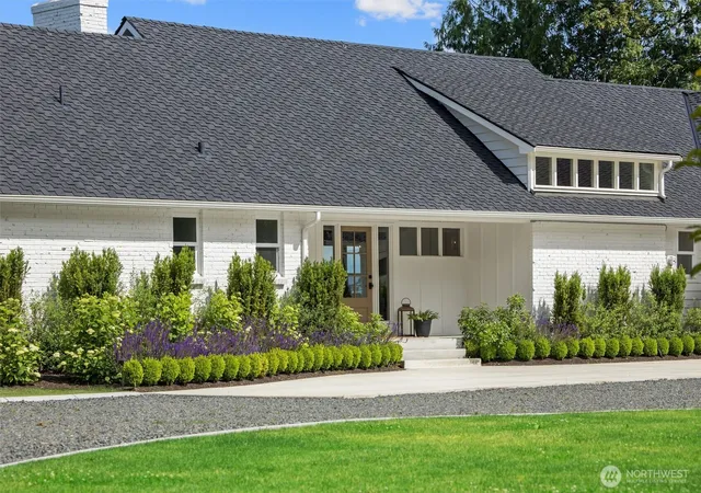 Photo 1 of Mansion for sale at 9813 Moran Rd, Arlington, WA 98223 | MLS# NWM2570659 | Listing updated on 2026-09-23