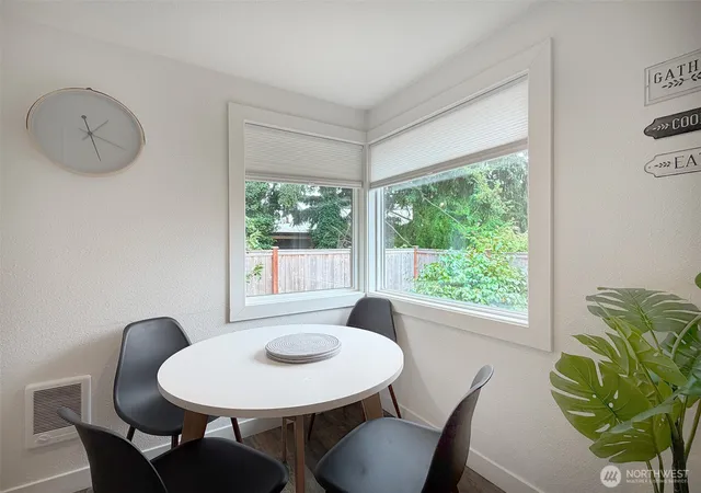 Photo 4 of Sale Pending at 11310 5th Avenue NE, Seattle, WA 98125 | MLS# NWM2570663 | Listing updated on 2026-09-25