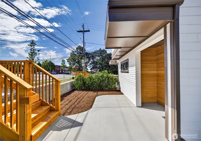 Photo 3 of Single family home for sale at 55 Ne Kettle St #A1, Oak Harbor, WA 98277 | MLS# NWM2570664 | Listing updated on 2026-09-23