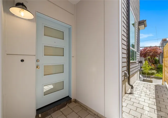 Photo 2 of Townhouse for sale at 2230 Nw D 60th St, Seattle, WA 98107 | MLS# NWM2570666 | Listing updated on 2026-10-01