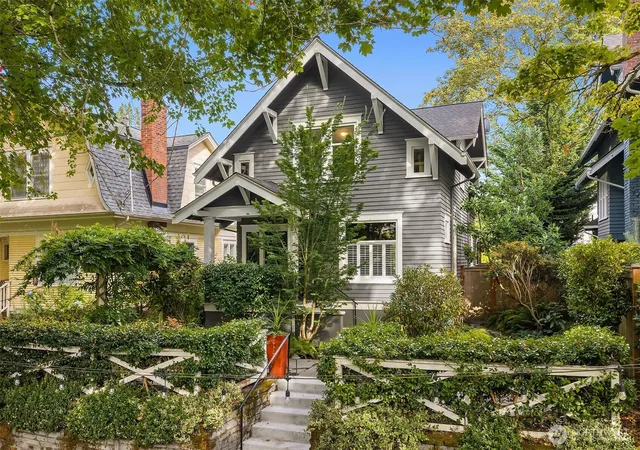 Photo 2 of Sale Pending at 930 20th Avenue E, Seattle, WA 98112 | MLS# NWM2570680 | Listing updated on 2026-09-22