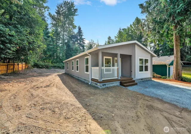 Photo 2 of Manufactured home for sale at 11321 205th Avenue E, Bonney Lake, WA 98391 | MLS# NWM2570684 | Listing updated on 2026-10-01
