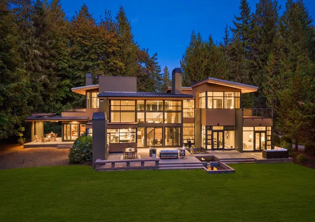 Photo 1 of Mansion for sale at 2058 250th Place Ne, Sammamish, WA 98074 | MLS# NWM2570694 | Listing updated on 2026-10-26