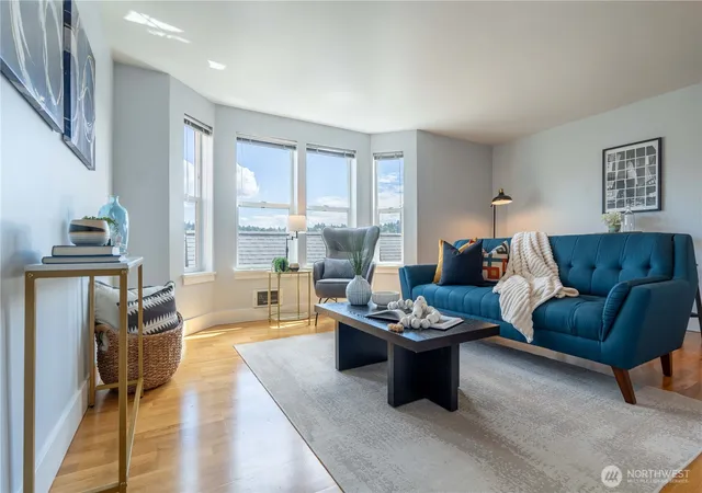 Photo 2 of Condo for sale at 209 N 39th Street #304, Seattle, WA 98103 | MLS# NWM2570710 | Listing updated on 2026-09-23