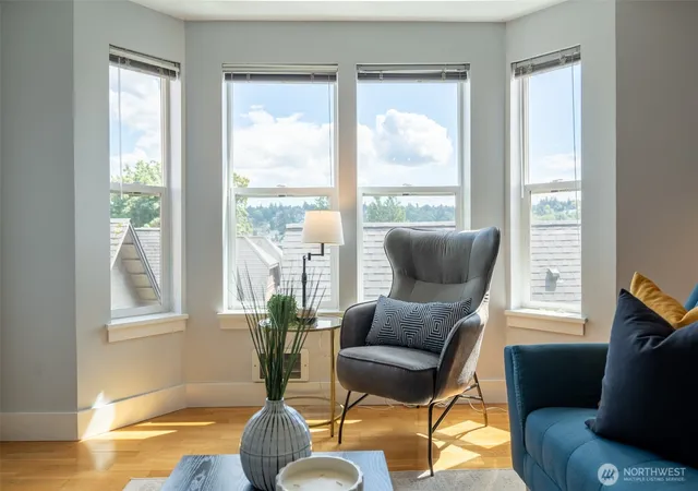 Photo 3 of Condo for sale at 209 N 39th Street #304, Seattle, WA 98103 | MLS# NWM2570710 | Listing updated on 2026-09-23