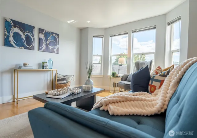 Photo 3 of Condo for sale at 209 N 39th Street #304, Seattle, WA 98103 | MLS# NWM2570710 | Listing updated on 2026-09-23