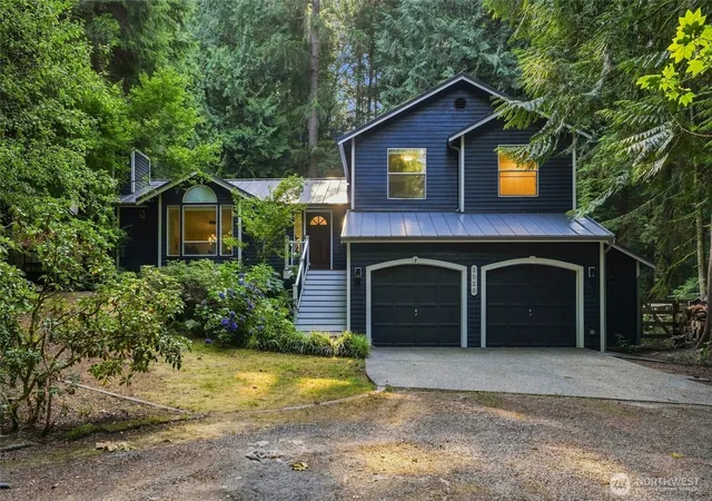 Photo 1 of Single family home for sale at 3020 E Ames Lake Dr Ne, Redmond, WA 98053 | MLS# NWM2570717 | Listing updated on 2026-09-23