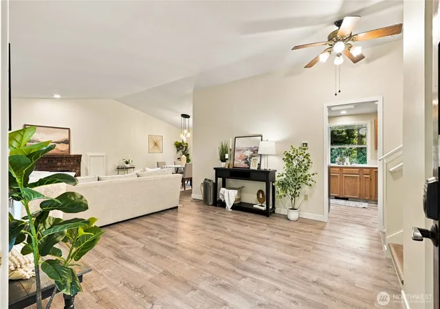 Photo 3 of Single family home for sale at 3020 E Ames Lake Dr Ne, Redmond, WA 98053 | MLS# NWM2570717 | Listing updated on 2026-09-23