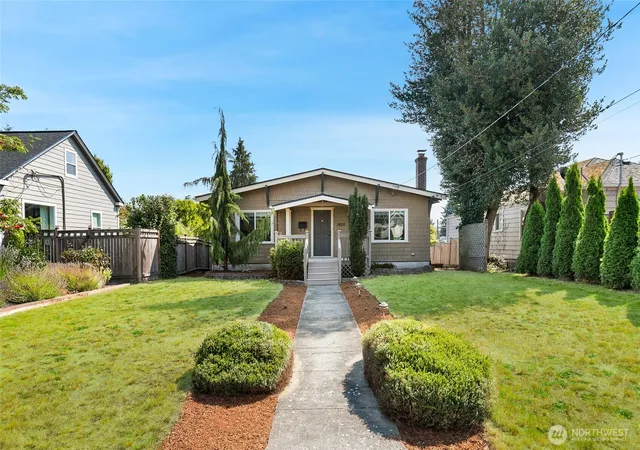 Photo 2 of Sale Pending at 1605 N Stevens St, Tacoma, WA 98406 | MLS# NWM2570725 | Listing updated on 2026-08-25