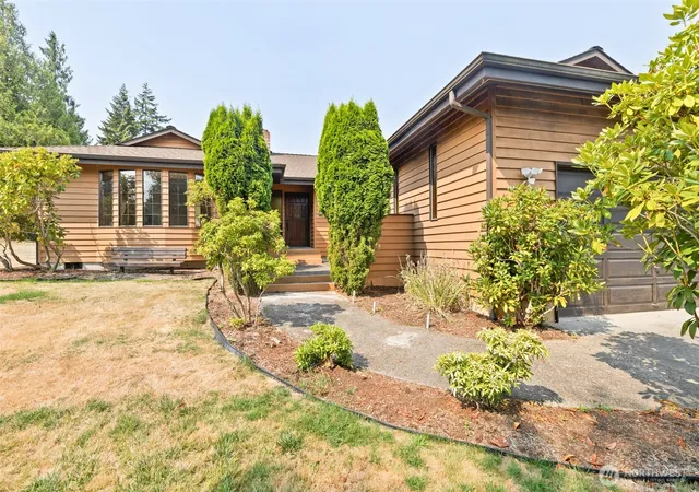 Photo 1 of Sale Pending at 252 View Ridge Dr, Port Angeles, WA 98362 | MLS# NWM2570788 | Listing updated on 2026-09-25