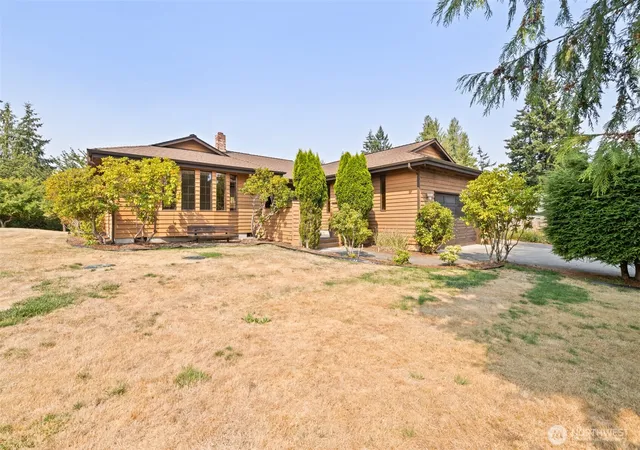 Photo 2 of Sale Pending at 252 View Ridge Dr, Port Angeles, WA 98362 | MLS# NWM2570788 | Listing updated on 2026-09-25