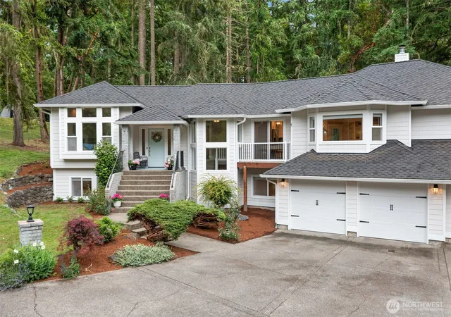 Photo 2 of Single family home for sale at 10516 36th Street Ct Nw, Gig Harbor, WA 98335 | MLS# NWM2570796 | Listing updated on 2026-10-12