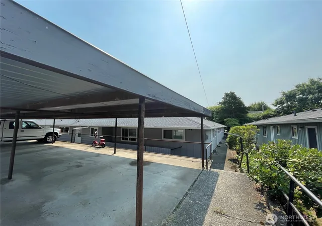 Photo 2 of Multi family home for sale at 708 Grover St, Lynden, WA 98264 | MLS# NWM2570802 | Listing updated on 2026-09-23