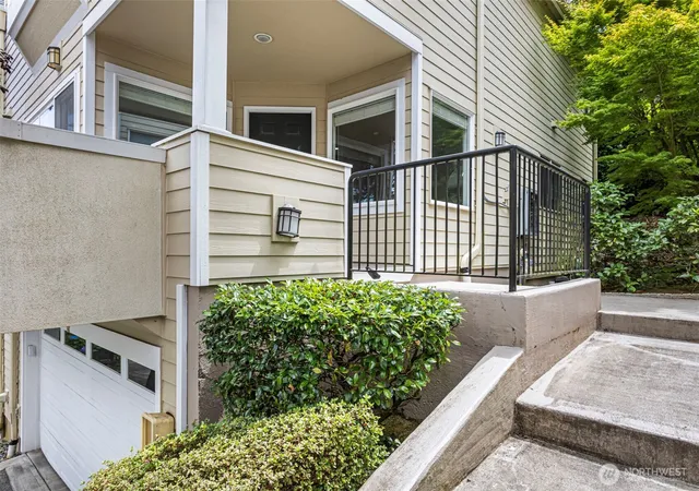 Photo 2 of Townhouse for sale at 7323 Old Redmond Rd #4, Redmond, WA 98052 | MLS# NWM2570808 | Listing updated on 2026-10-01
