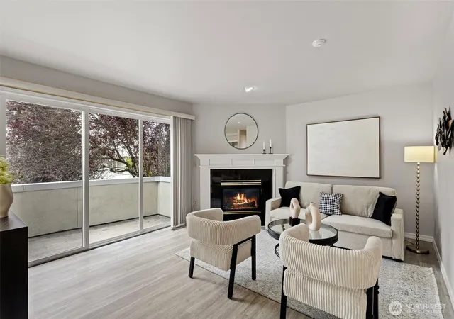 Photo 3 of Townhouse for sale at 7323 Old Redmond Rd #4, Redmond, WA 98052 | MLS# NWM2570808 | Listing updated on 2026-10-01