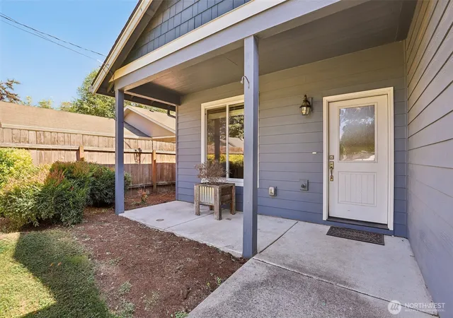 Photo 3 of Single family home for sale at 640 SE Sumner St, Camas, WA 98607 | MLS# NWM2570811 | Listing updated on 2026-10-02