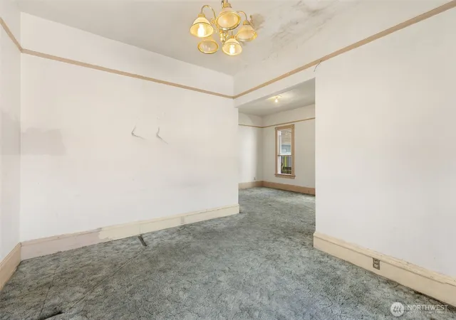Photo 4 of Sale Pending at 1525 14Th Ave S, Seattle, WA 98144 | MLS# NWM2570816 | Listing updated on 2026-09-20