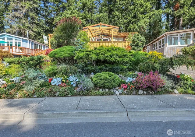 Photo 2 of Sale Pending at 4303 77th Place Nw, Tulalip, WA 98271 | MLS# NWM2570817 | Listing updated on 2026-09-25