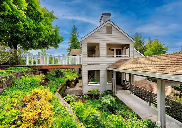 Photo 1 of Condo for sale at 4117 Providence Point Dr Se, Issaquah, WA 98029 | MLS# NWM2570819 | Listing updated on 2026-09-30