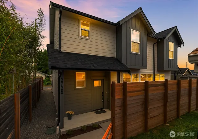 Photo 1 of Single family home for sale at 2728 Humboldt St, Bellingham, WA 98225 | MLS# NWM2570822 | Listing updated on 2026-09-24