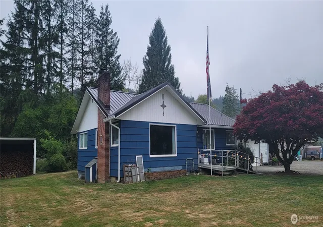 Photo 3 of Single family home for sale at 558 Coal Crk Rd, Chehalis, WA 98532 | MLS# NWM2570833 | Listing updated on 2026-09-24