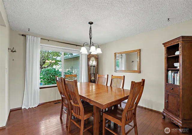 Photo 4 of Sale Pending at 6421 152Nd Ave E, Sumner, WA 98390 | MLS# NWM2570847 | Listing updated on 2026-09-25