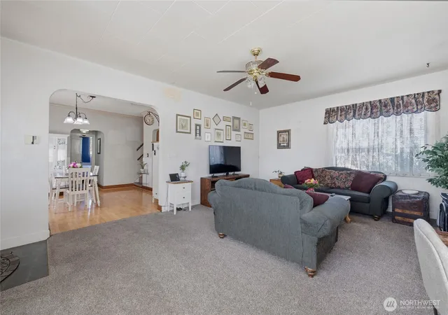 Photo 4 of Sale Pending at 24324 SE 400th Street, Enumclaw, WA 98022 | MLS# NWM2570849 | Listing updated on 2026-09-25