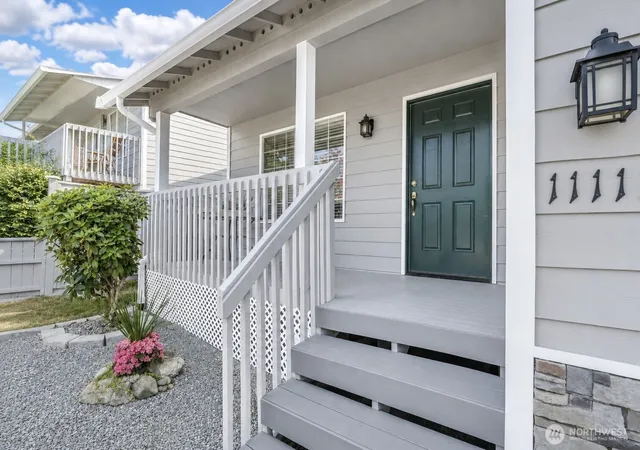 Photo 2 of Single family home for sale at 11112 16th Pl Se, Lake Stevens, WA 98258 | MLS# NWM2570871 | Listing updated on 2026-09-23