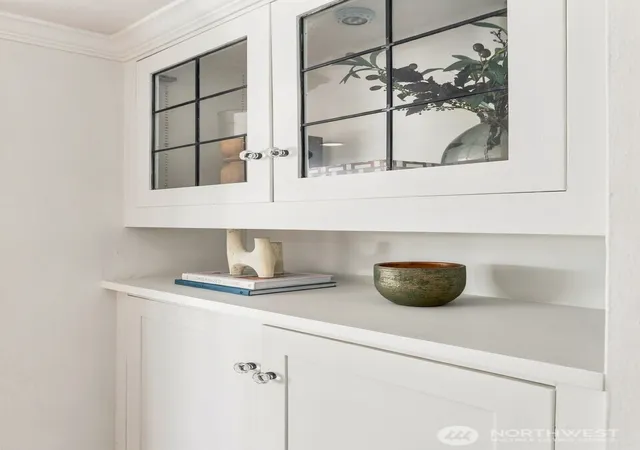Photo 3 of Sale Pending at 6736 10th Avenue NW, Seattle, WA 98117 | MLS# NWM2570873 | Listing updated on 2026-09-23