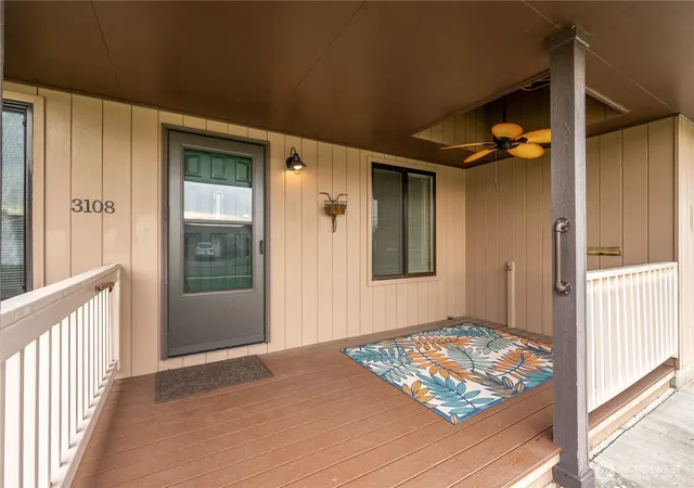 Photo 2 of Single family home for sale at 3108 Louisiana St, Longview, WA 98632 | MLS# NWM2570878 | Listing updated on 2026-09-23