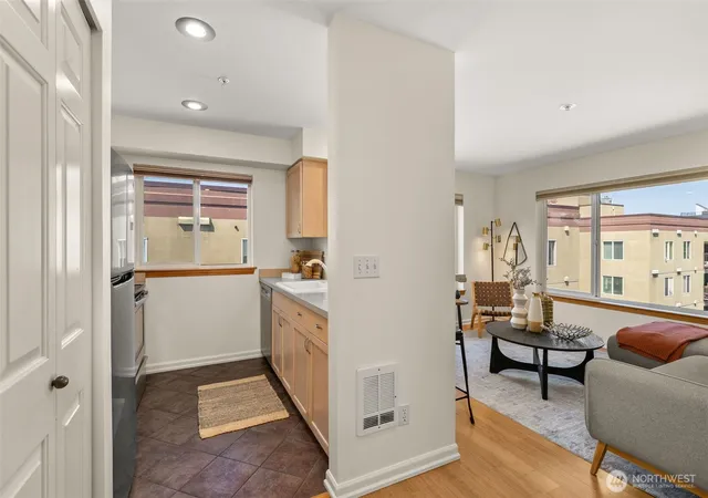 Photo 3 of Condo for sale at 712 E Denny Way #501, Seattle, WA 98122 | MLS# NWM2570895 | Listing updated on 2026-10-15