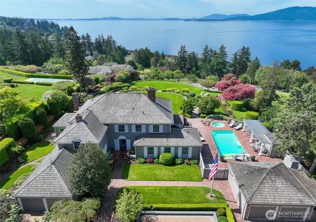 Photo 3 of Sale Pending at 359 Bayside Rd, Bellingham, WA 98225 | MLS# NWM2570896 | Listing updated on 2026-09-23