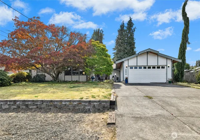 Photo 1 of Single family home for sale at 8826 Cascadia Ave, Everett, WA 98208 | MLS# NWM2570906 | Listing updated on 2026-09-30