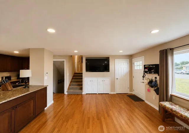 Photo 4 of Sale Pending at 1326 E Elm St, Othello, WA 99344 | MLS# NWM2570907 | Listing updated on 2026-09-30