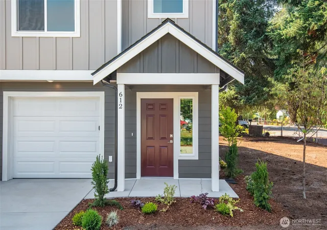Photo 2 of Sale Pending at 612 & 614 122nd St Ct E, Tacoma, WA 98445 | MLS# NWM2570909 | Listing updated on 2026-10-07