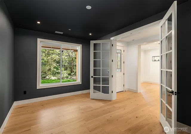 Photo 3 of Sale Pending at 45013 SE Tanner Rd, North Bend, WA 98045 | MLS# NWM2570913 | Listing updated on 2026-09-25